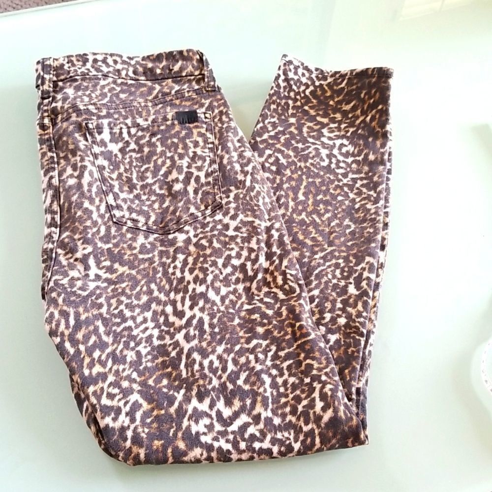 Jen 7 by 7 For All Mankind Animal Print Ankle  Jeans Size 8